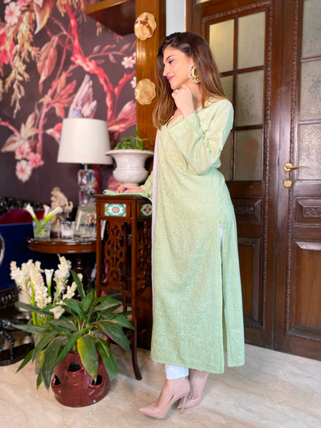 Veersons Chikankari Kurti with Mul Cotton Ombre Kurti with Resham Dhaga - Veersons-Chikankari Studio
