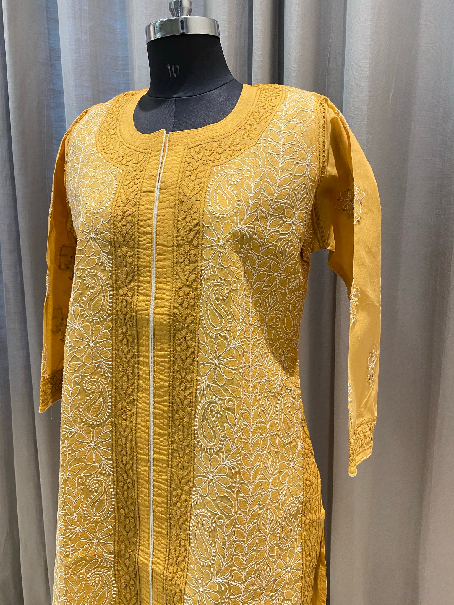 Fawn Cotton Lucknowi Chikan Kurti - ZERESOUQ.COM