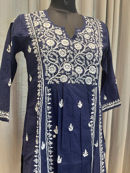 Veersons Chikankari Pure Cotton Char Kali Straight Lucknowi Chikankari Kurti