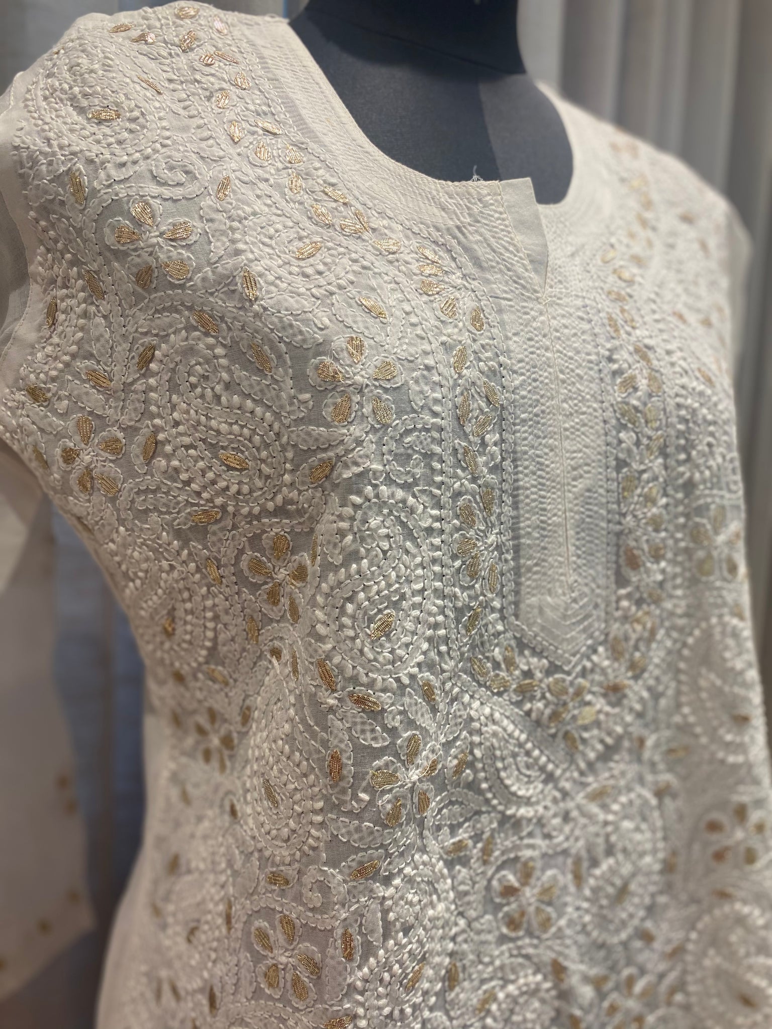Veersons Chikankari Cotton Kurti with Moquish Work - Veersons-Chikankari Studio