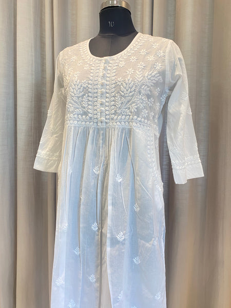 Veersons Chikankari HandEmbroidered Cotton Chikan Kurta with Side Pockets - Veersons-Chikankari Studio